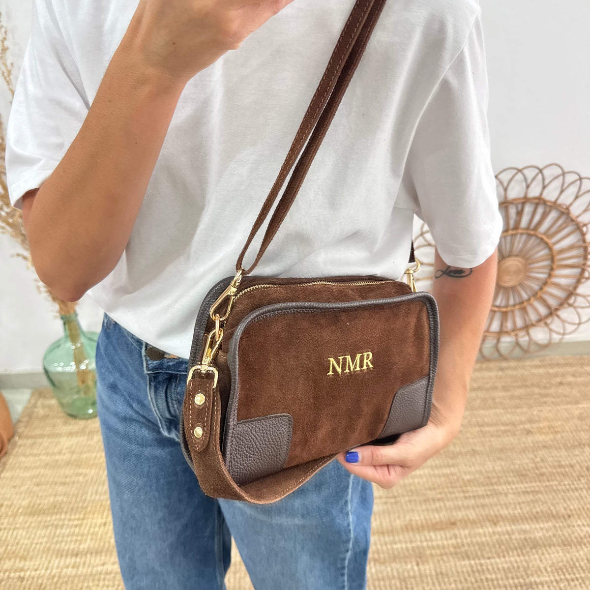 Bolso baúl serraje marrón claro y piel marrón