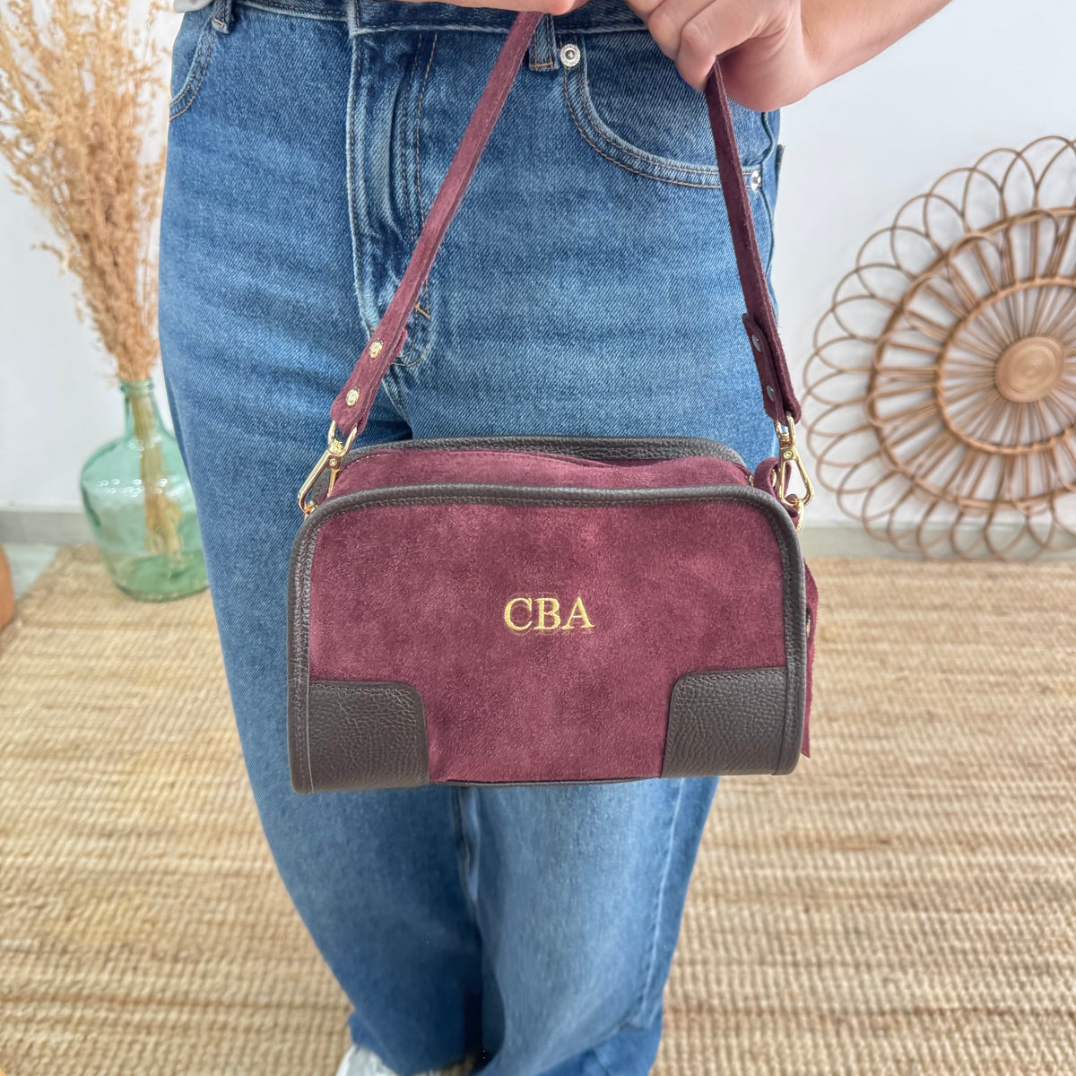 Bolso baúl serraje granate y piel marrón