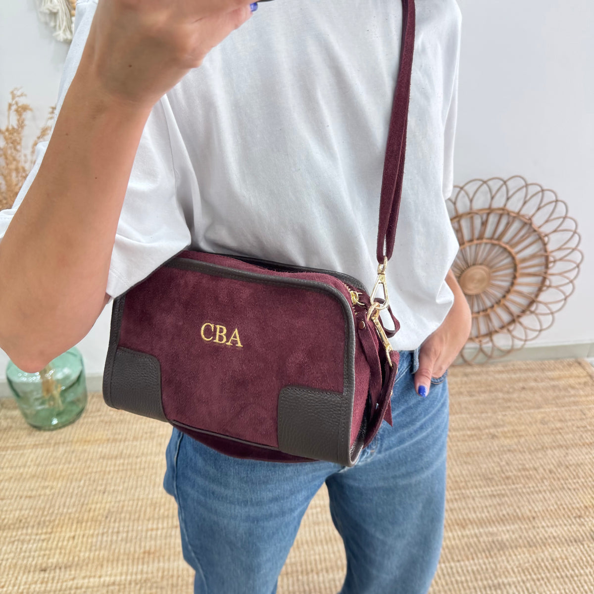 Bolso baúl serraje granate y piel marrón