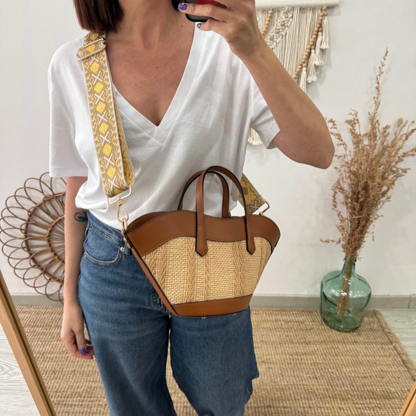 Mini Tote estructurado en piel y rafia camel