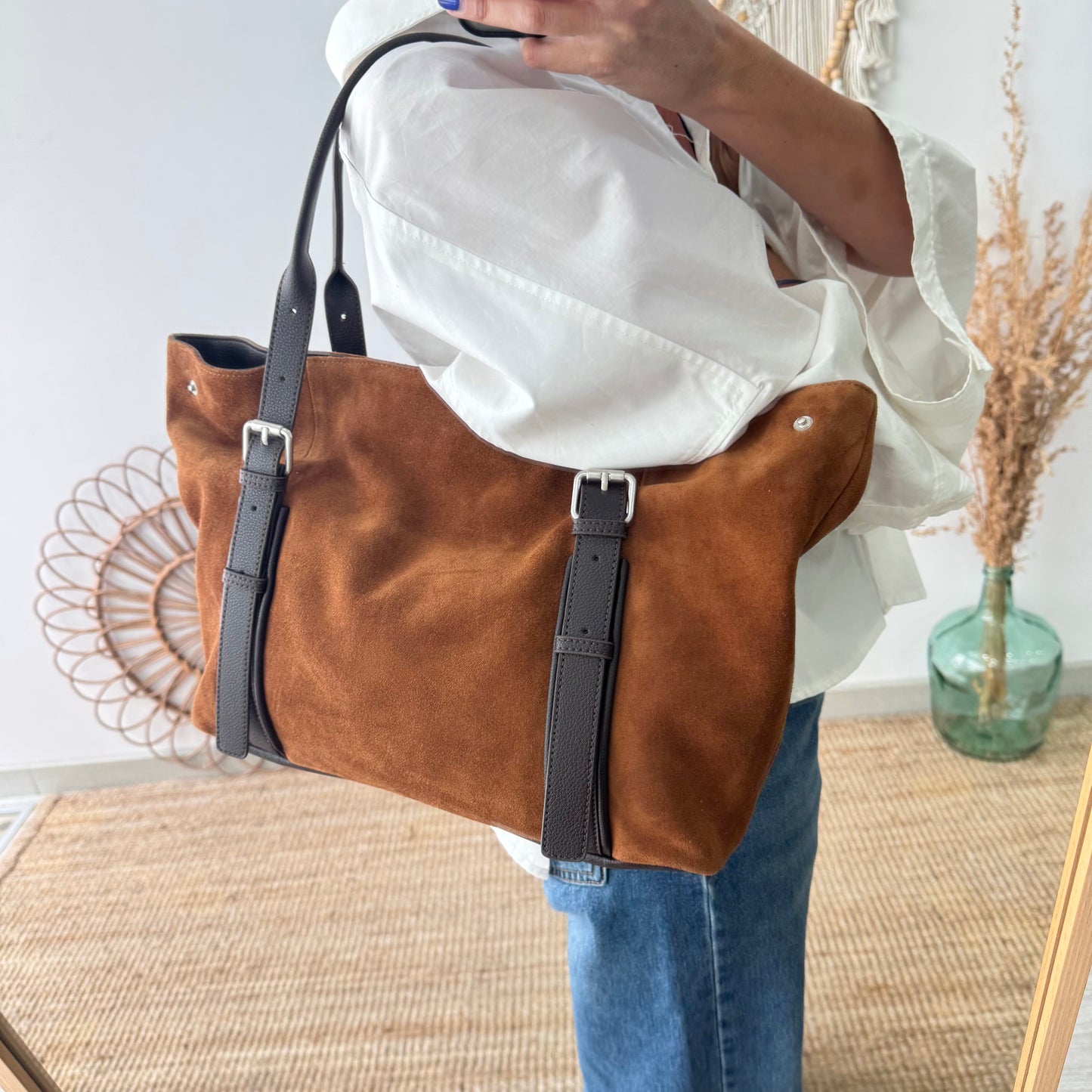 Bolso Shopper hebillas serraje y piel camel