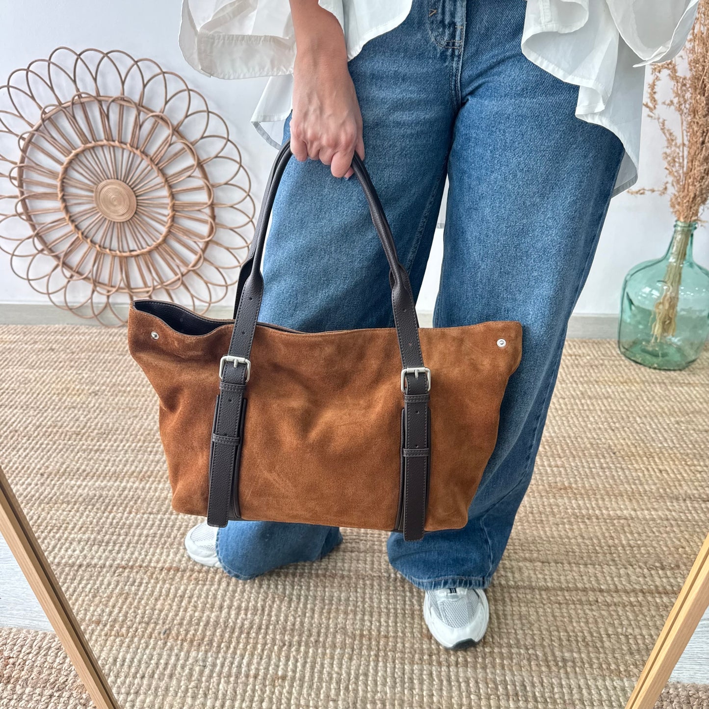 Bolso Shopper hebillas serraje y piel camel