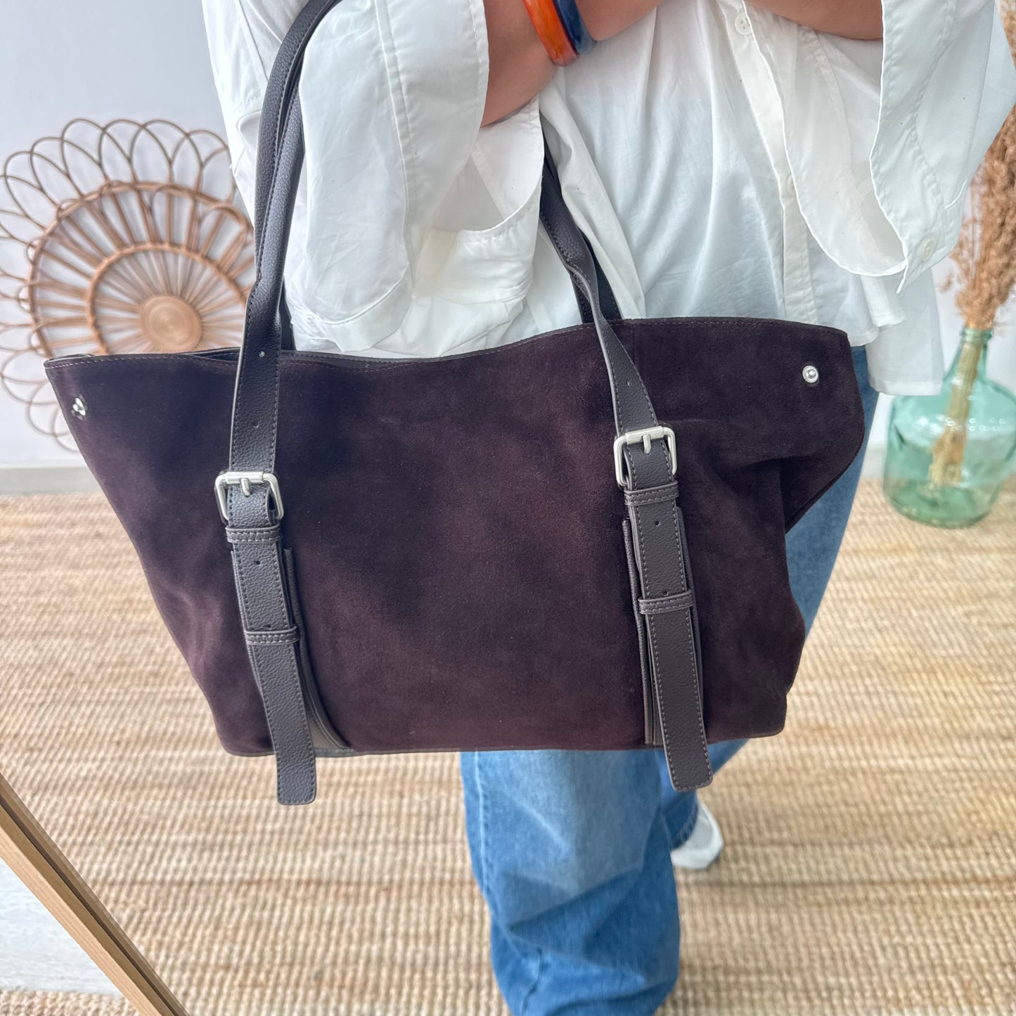 Bolso Shopper hebillas serraje y piel marrón chocolate