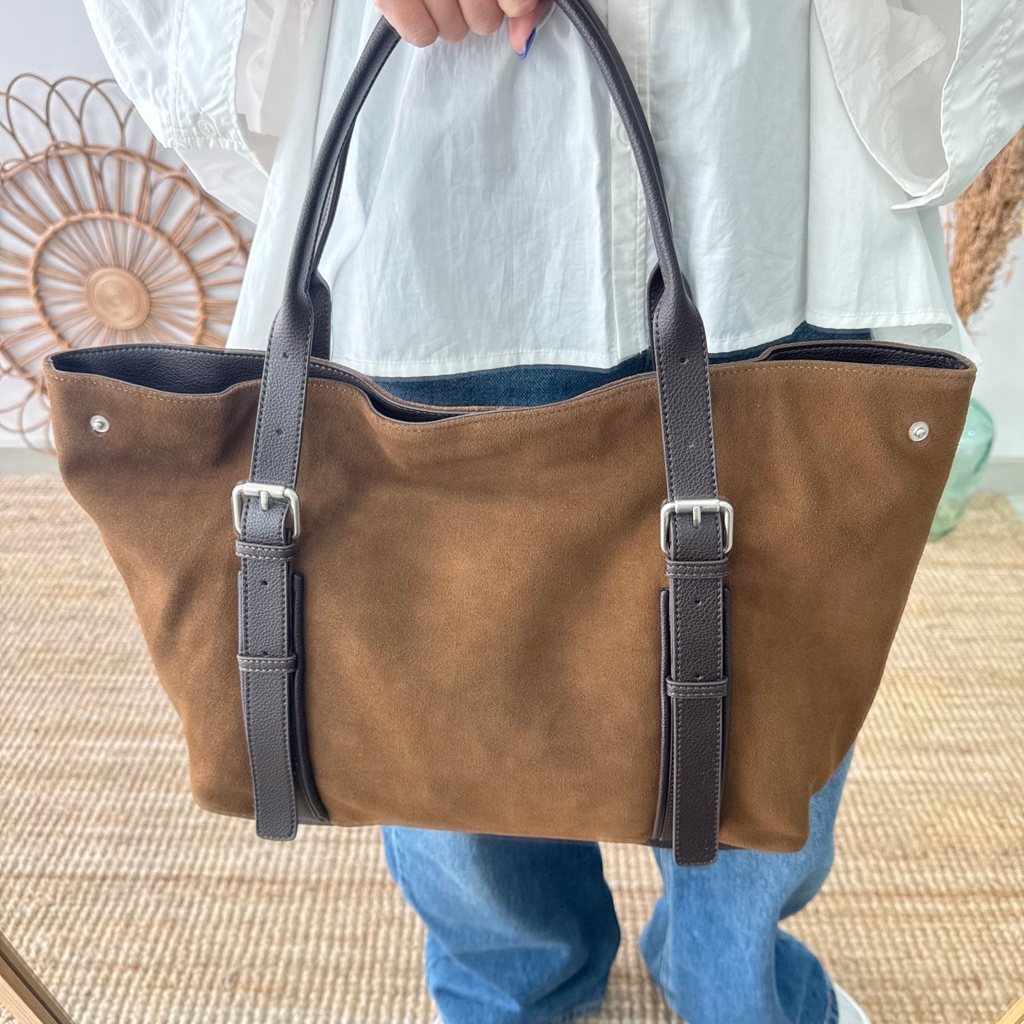 Bolso Shopper hebillas serraje y piel marrón