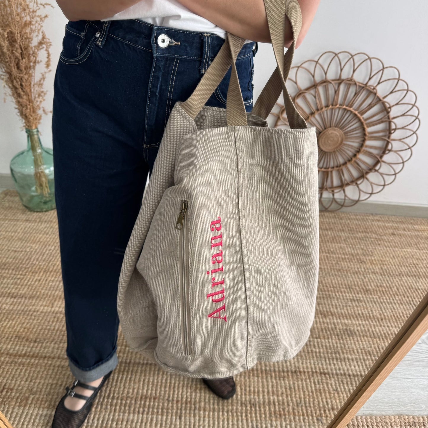 Bolsa loneta taupe bolsillo personalizado nombre fluor - Bubbleshopbcn