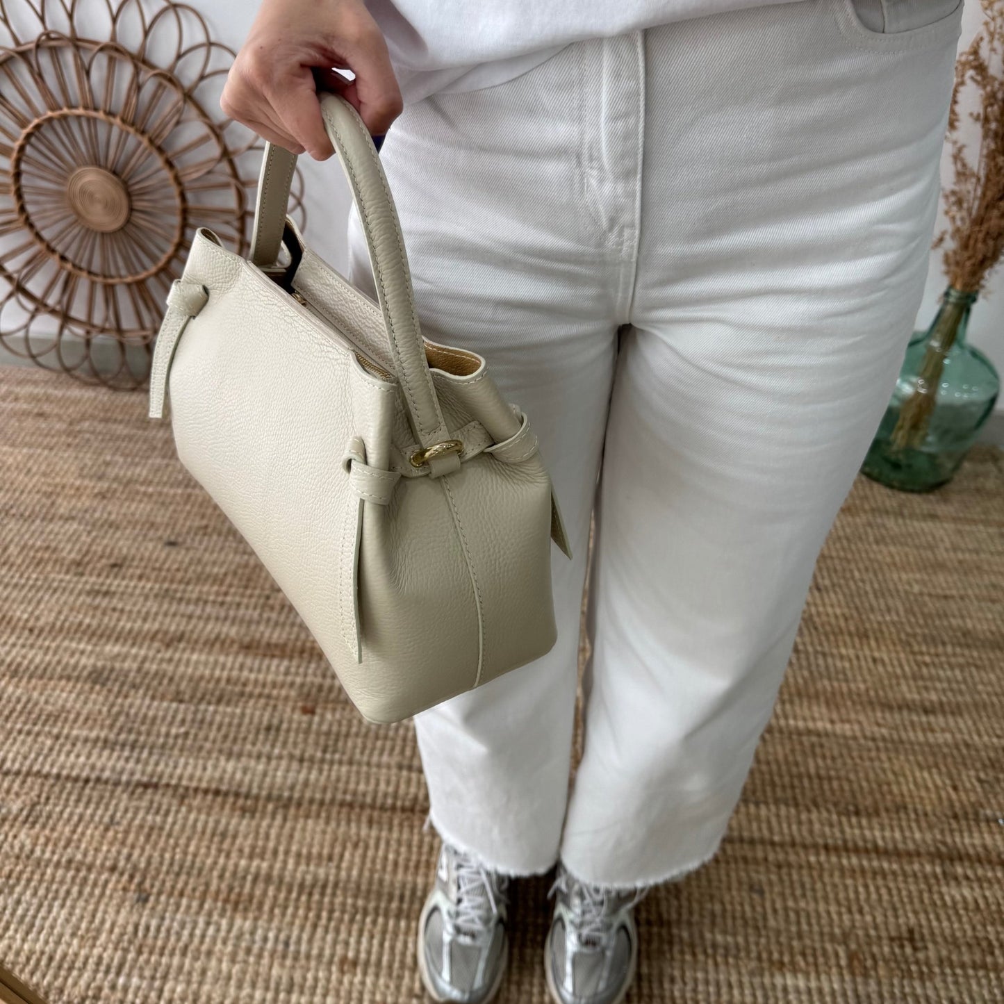 Bolso nudos beige