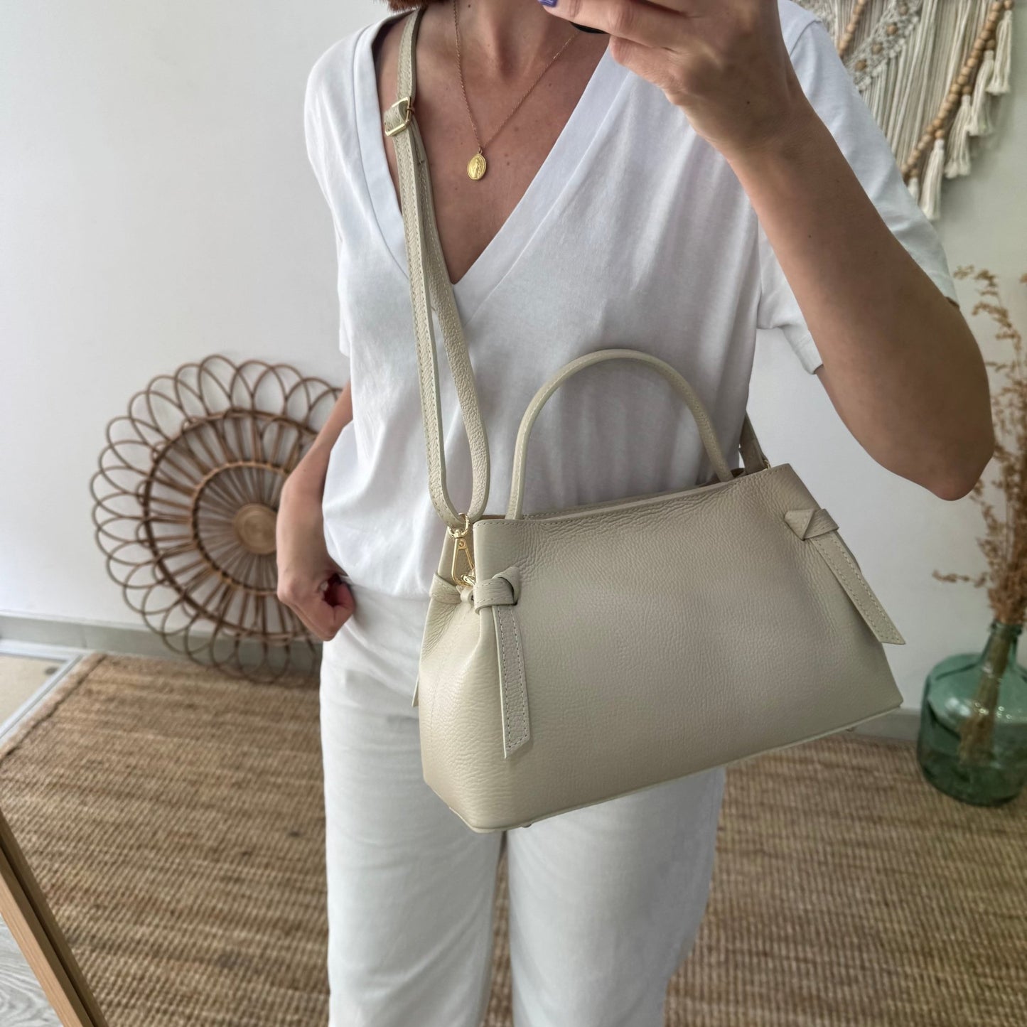 Bolso nudos beige