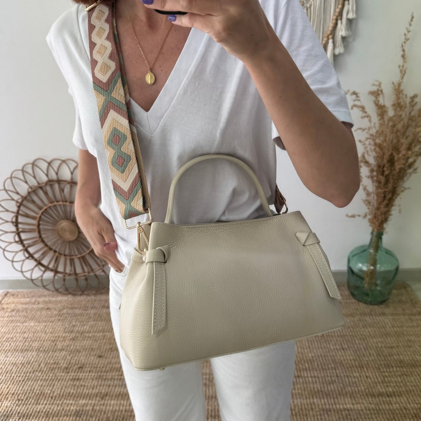 Bolso nudos beige