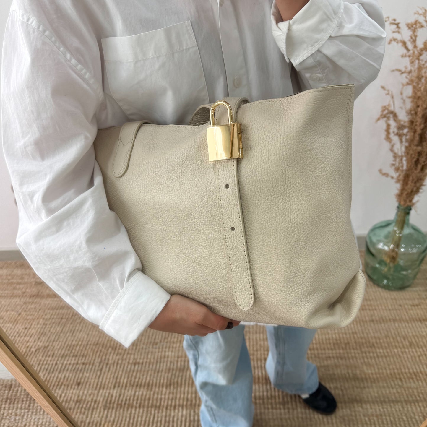 Bolso shopper candado piel beige