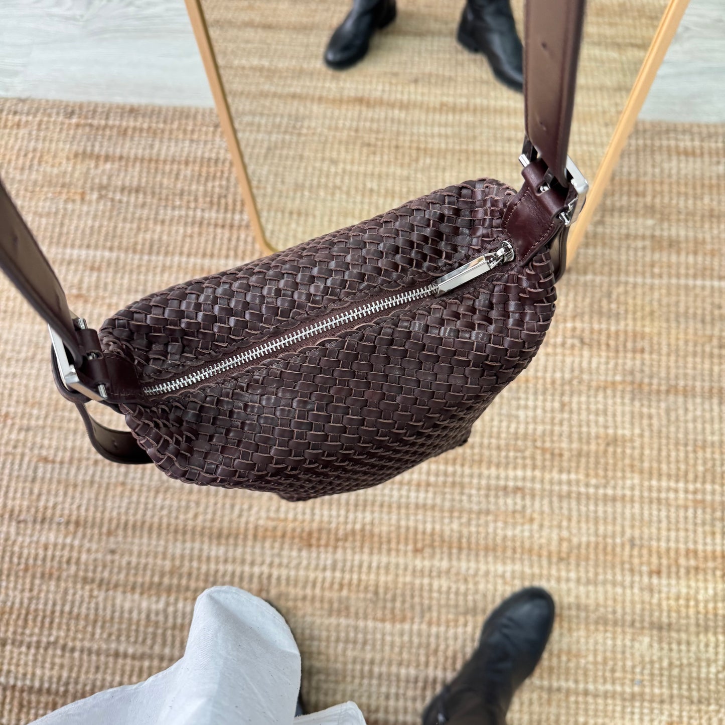 Bolso saco en piel trenzada cremallera marrón