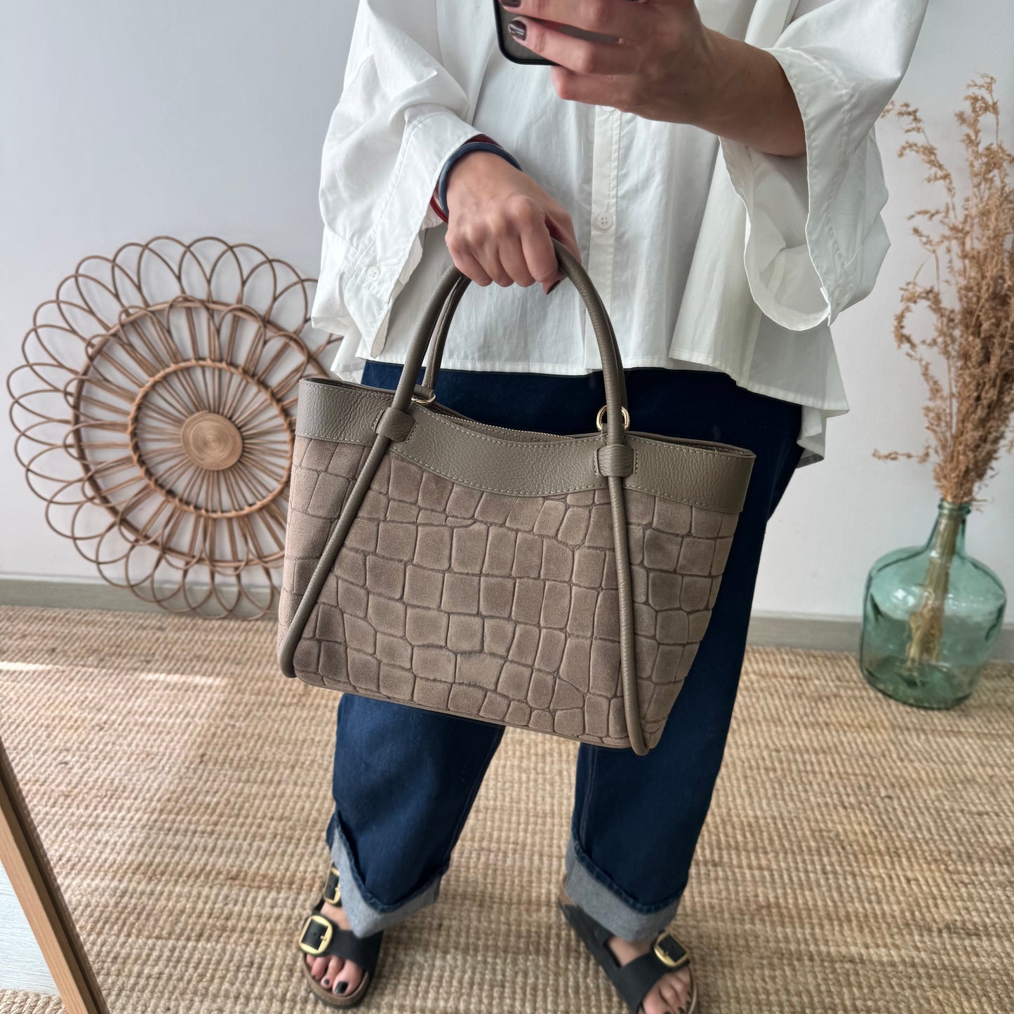 Bolso trapecio serraje y piel taupe