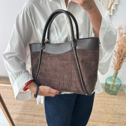 Bolso trapecio serraje y piel marrón chocolate