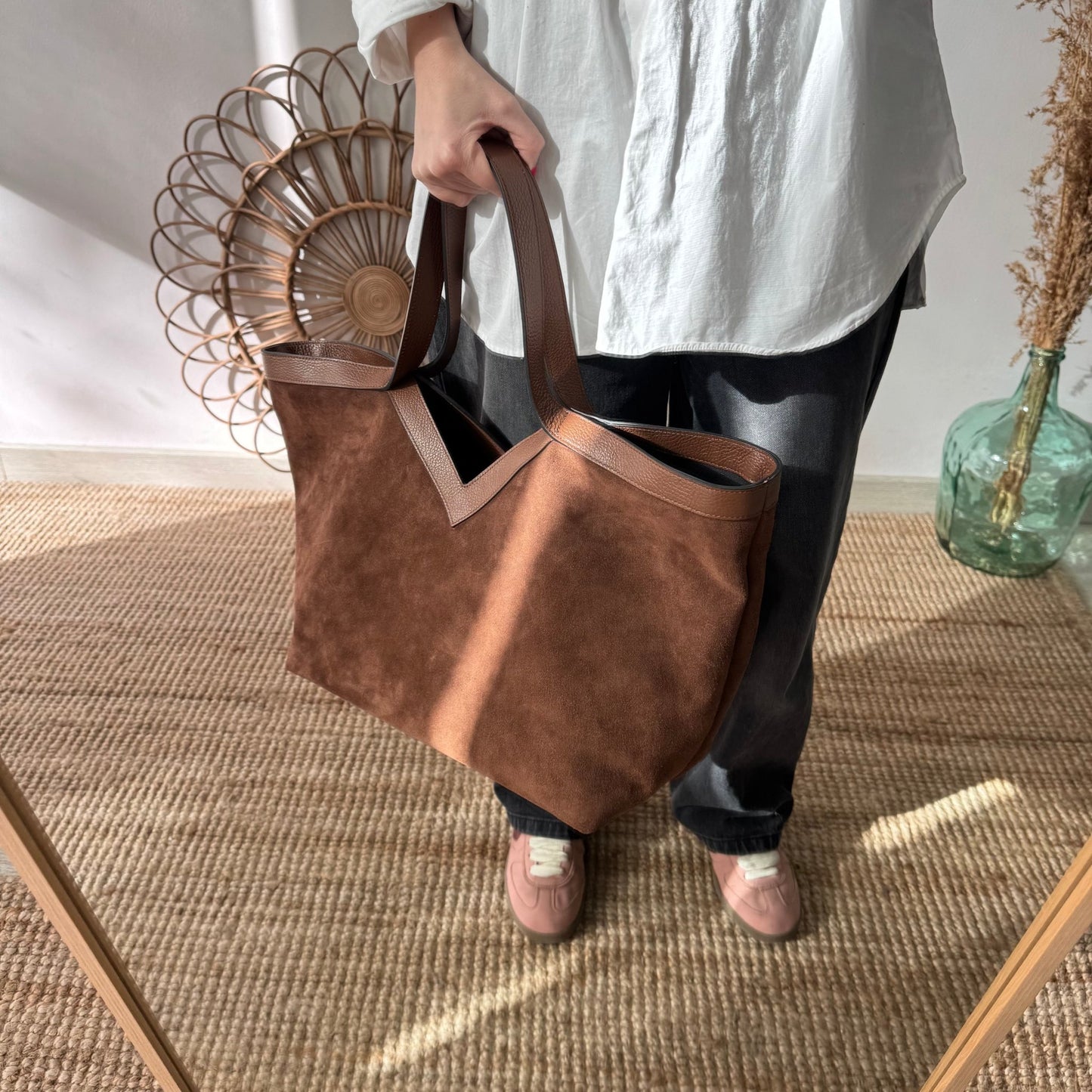 Bolso shopper combinado piel y serraje marrón
