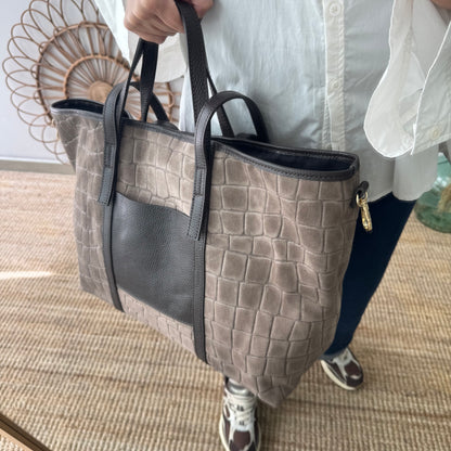 Bolso shopper bolsillo serraje y piel taupe