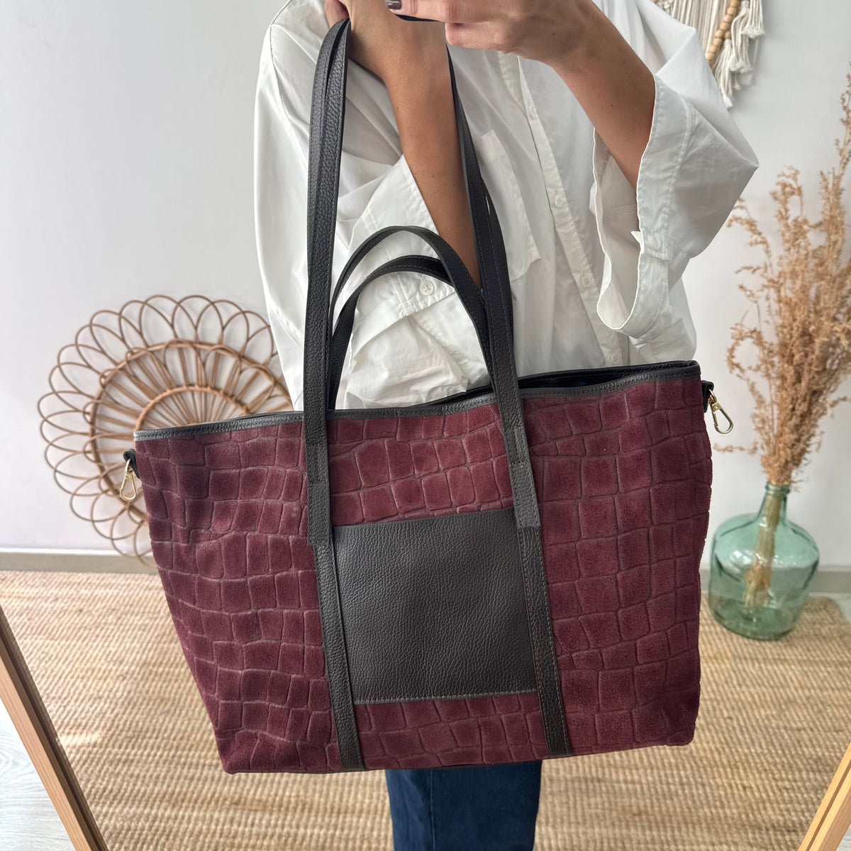 Bolso shopper bolsillo serraje y piel granate