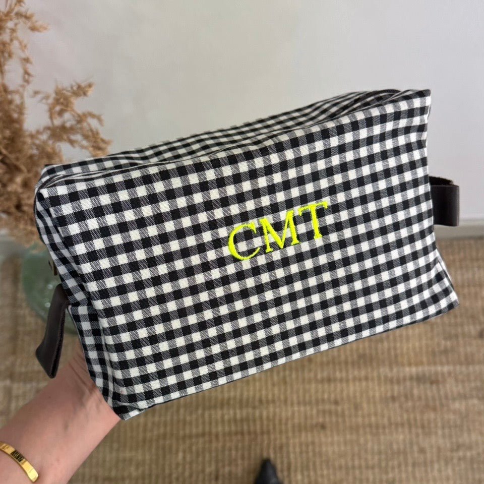 Neceser combinado algodon y piel cuadros vichy negro iniciales bordadas - Bubbleshopbcn