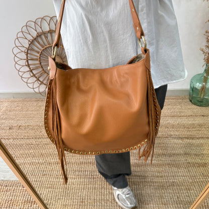 Bolso Hobo tachuelas y Flecos en Piel camel