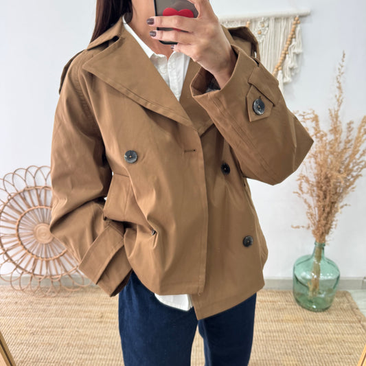 Chaqueta tipo gabardina camel