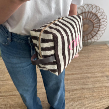 Neceser algodón rayas marrón iniciales bordadas - Bubbleshopbcn