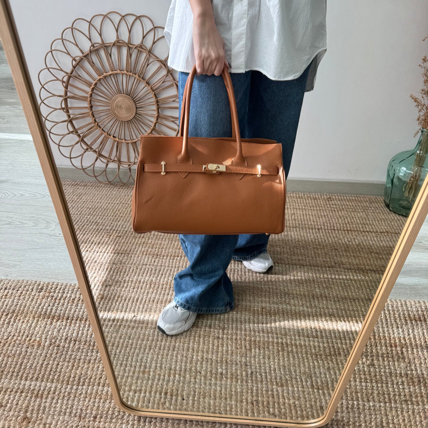 Bolso shopper camel cierre dorado