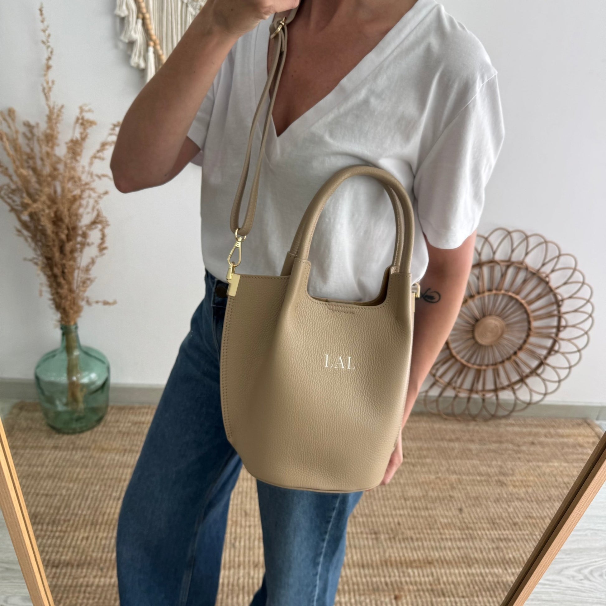 Bolso bucket asas rígidas taupe - Bubbleshopbcn