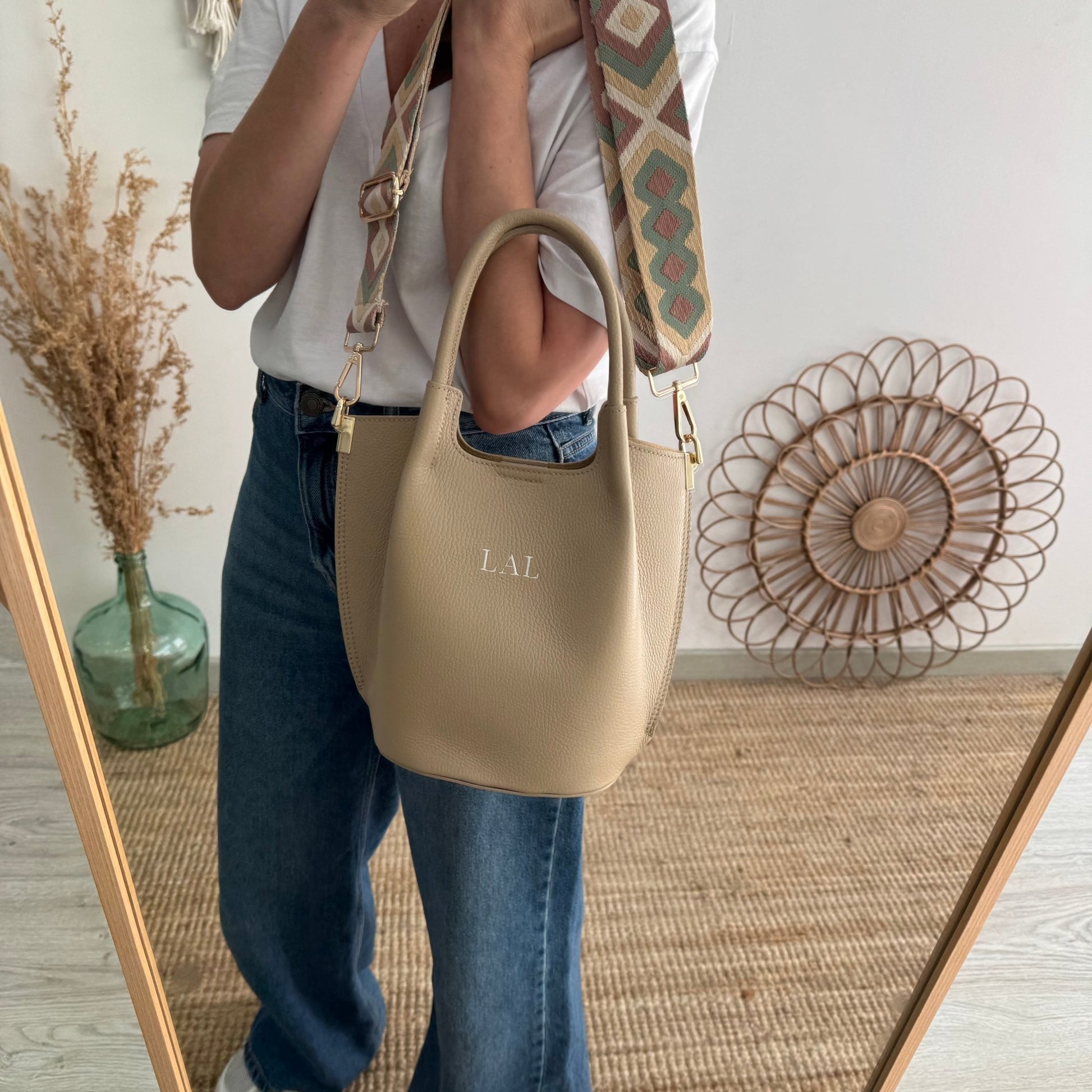 Bolso bucket asas rígidas taupe - Bubbleshopbcn