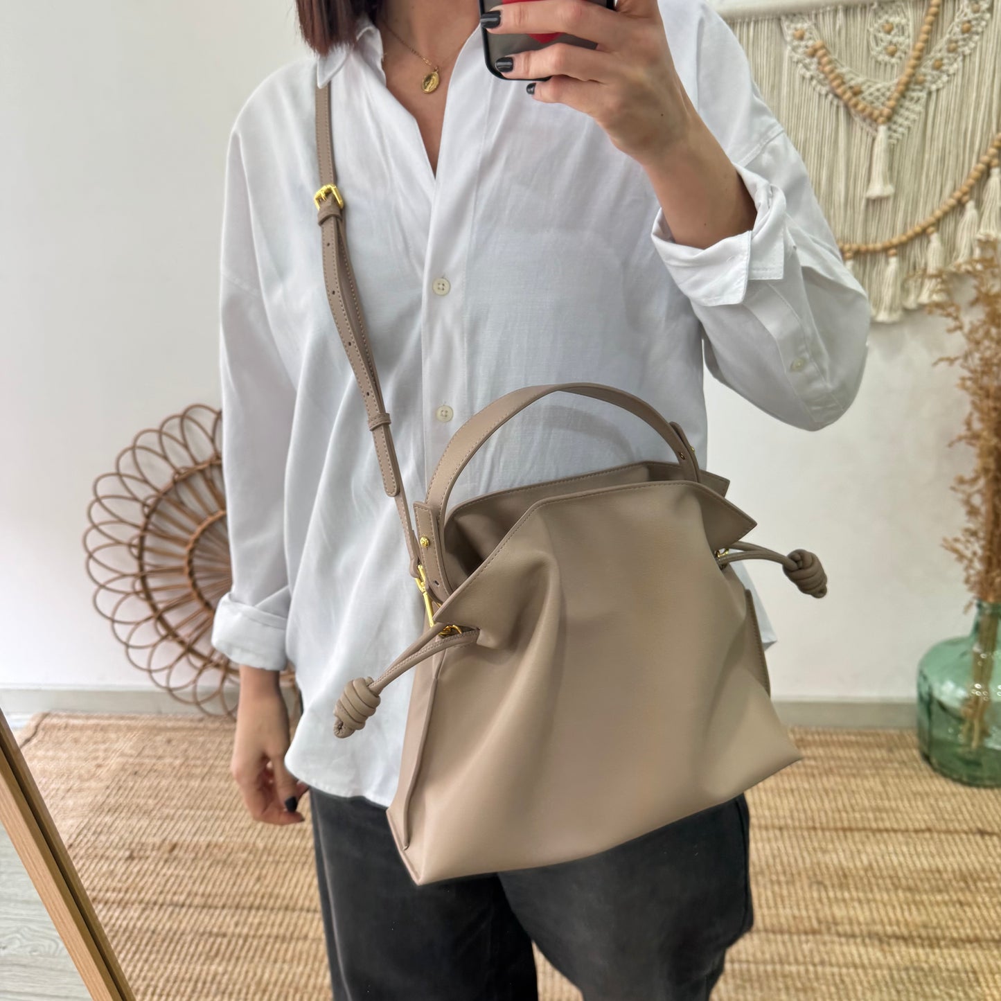 Bolso fruncido piel taupe