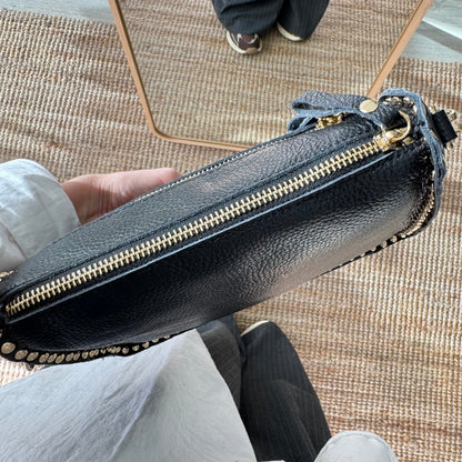 Bolso negro piel tachuelas doradas - Bubbleshopbcn