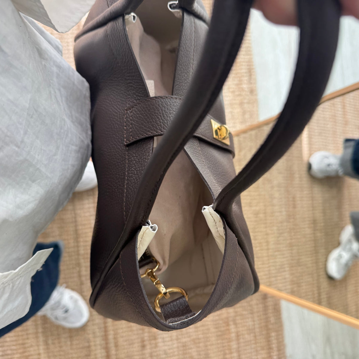 Bolso shopping piel marrón mediano