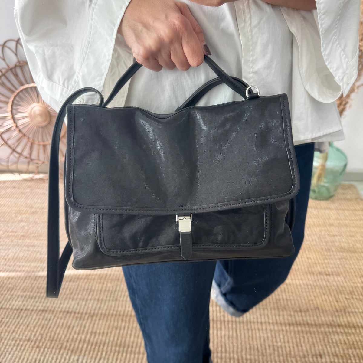 Bolso cartera mediano negro