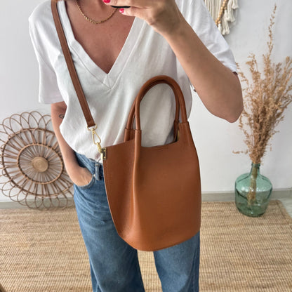 Bolso bucket asas rígidas camel - Bubbleshopbcn