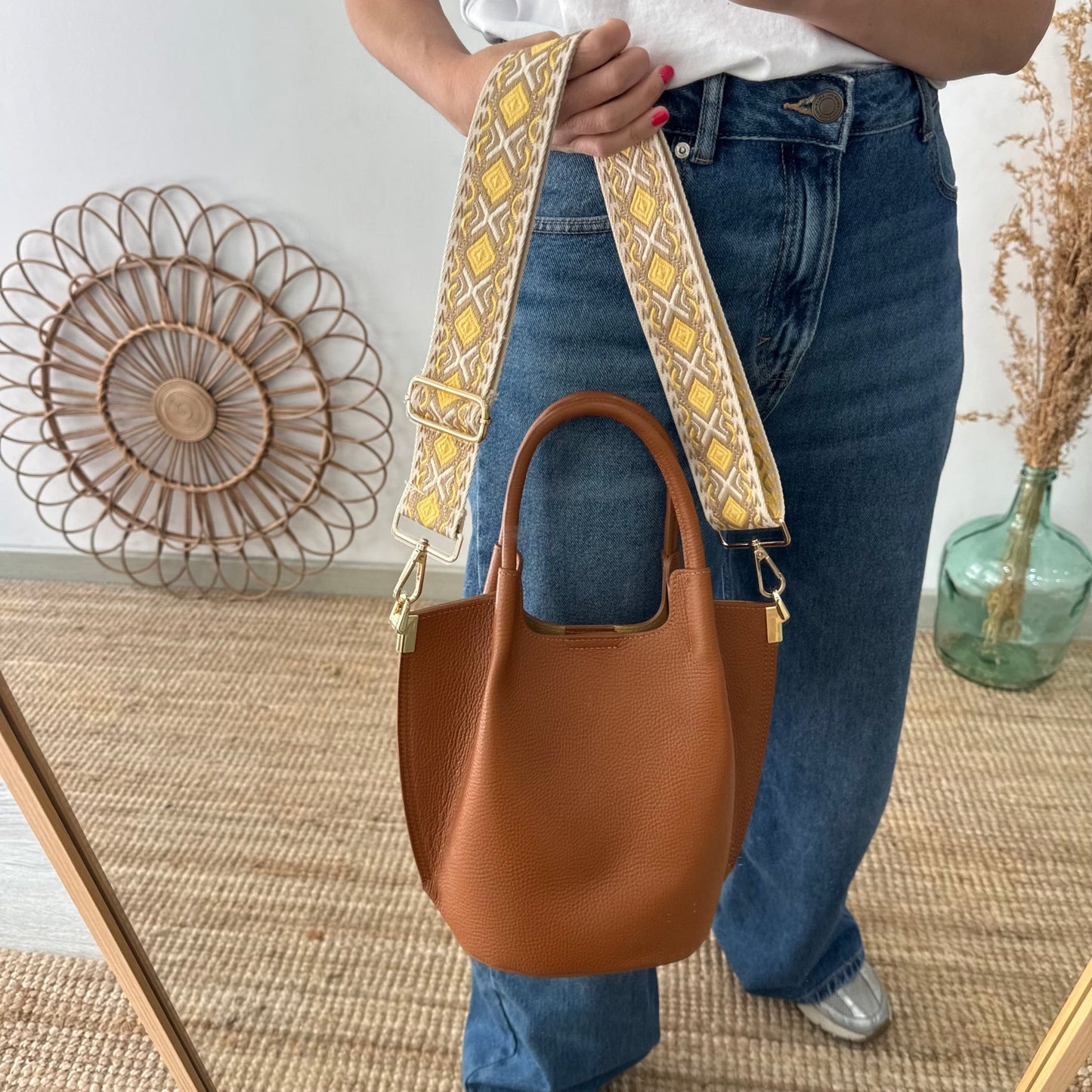 Bolso bucket asas rígidas camel - Bubbleshopbcn