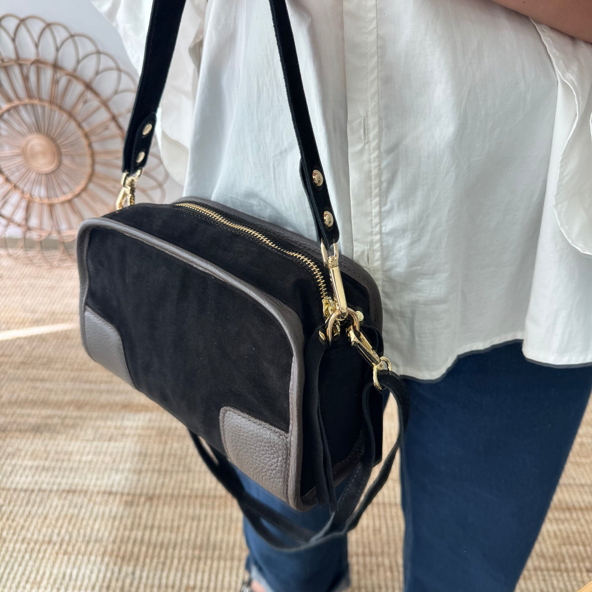 Bolso baúl serraje negro y piel marrón
