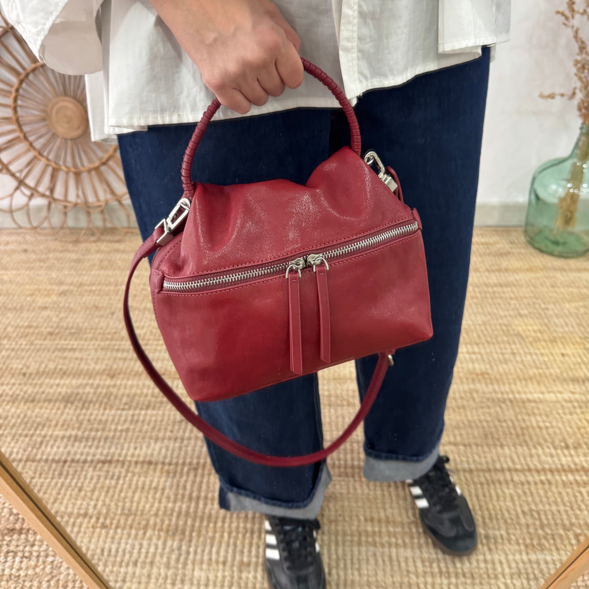 Bolso bombonera asa fruncida granate