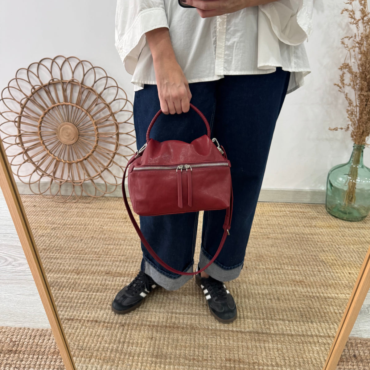 Bolso bombonera asa fruncida granate