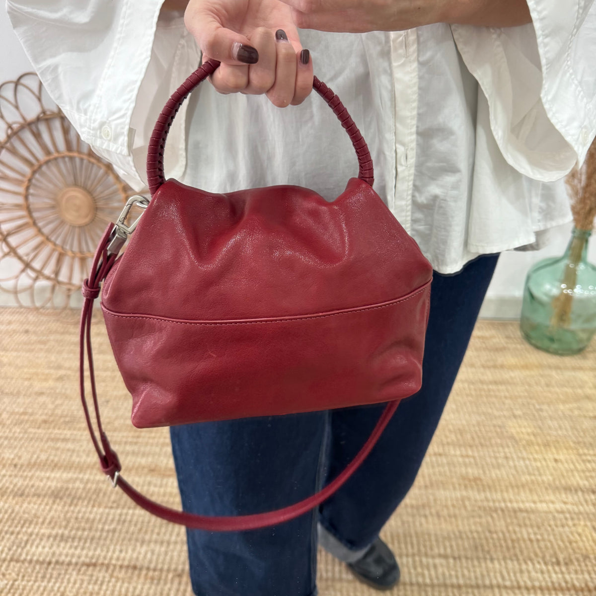 Bolso bombonera asa fruncida granate