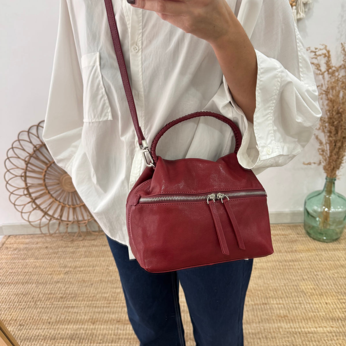 Bolso bombonera asa fruncida granate