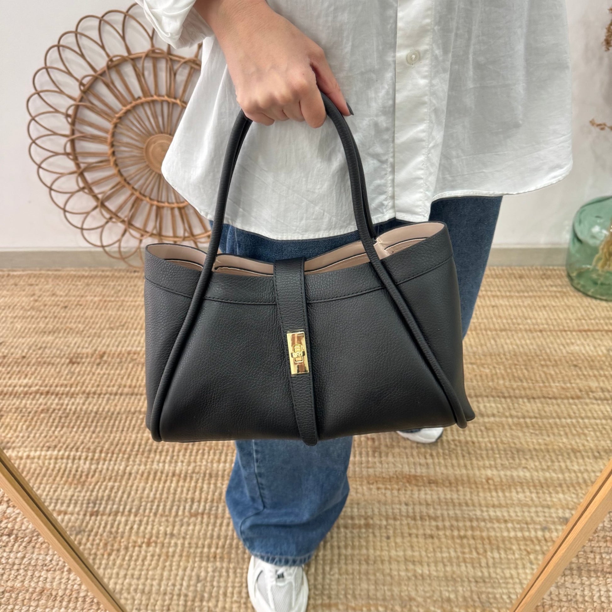 Bolso shopping piel negro mediano - Bubbleshopbcn