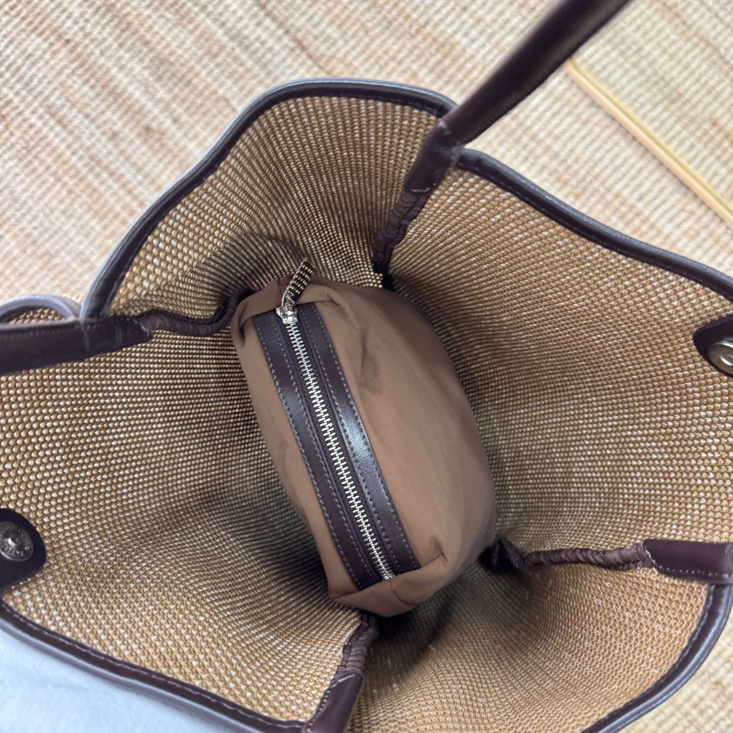 Bolso Shopper vertical Trenzado taupe