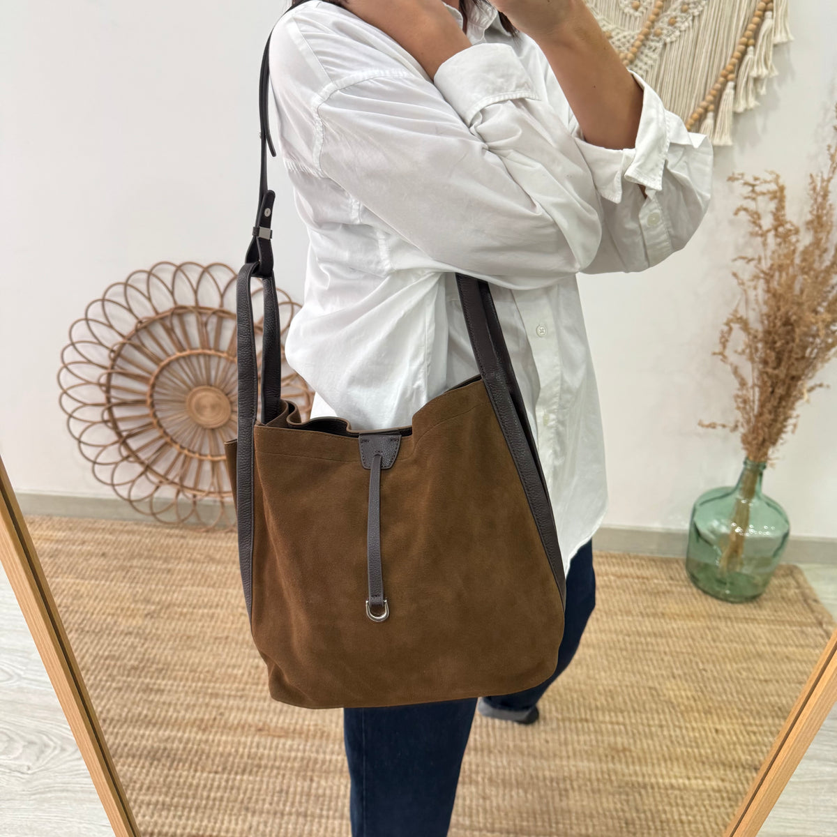 Bolso saco piel y serraje marrón
