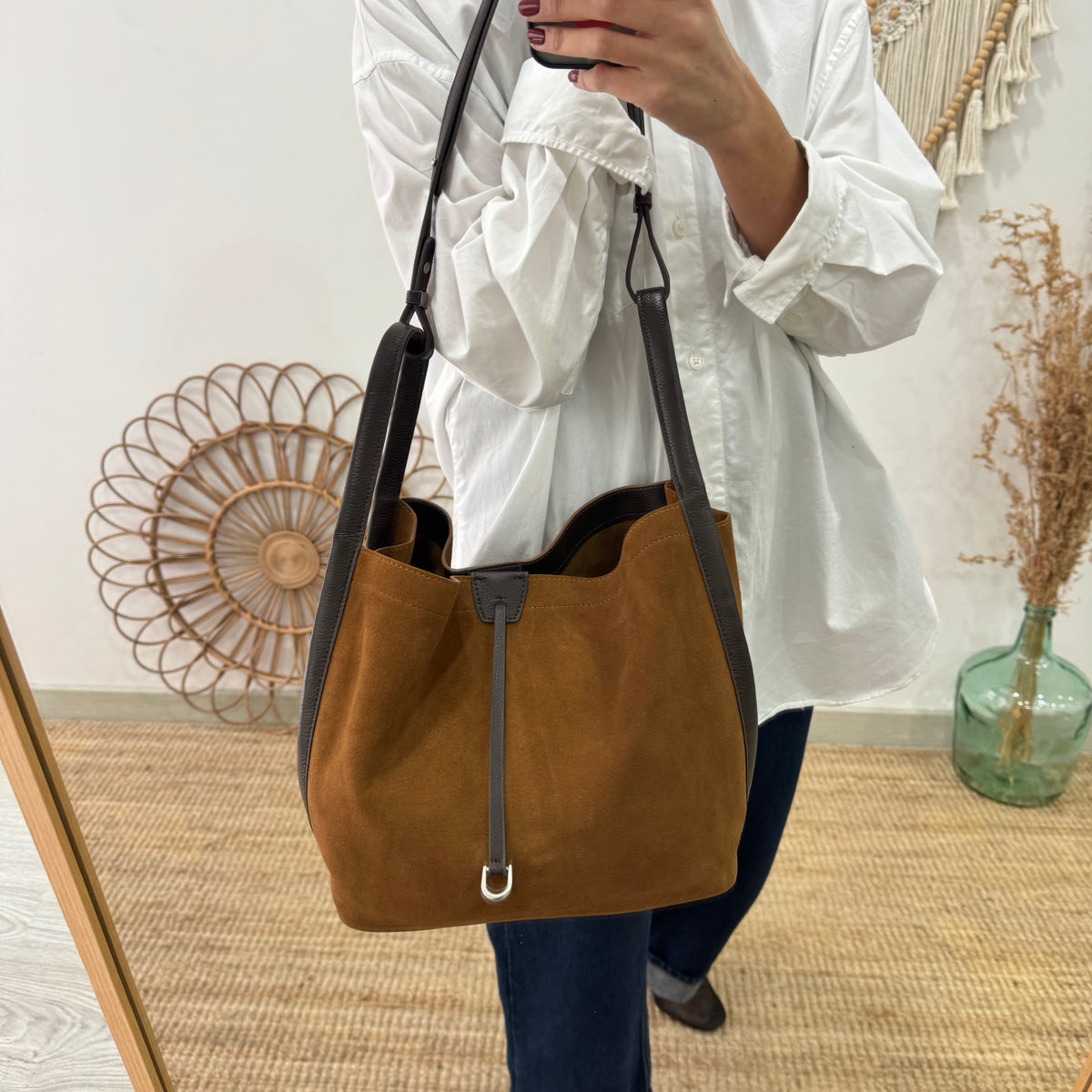 Bolso saco piel y serraje camel
