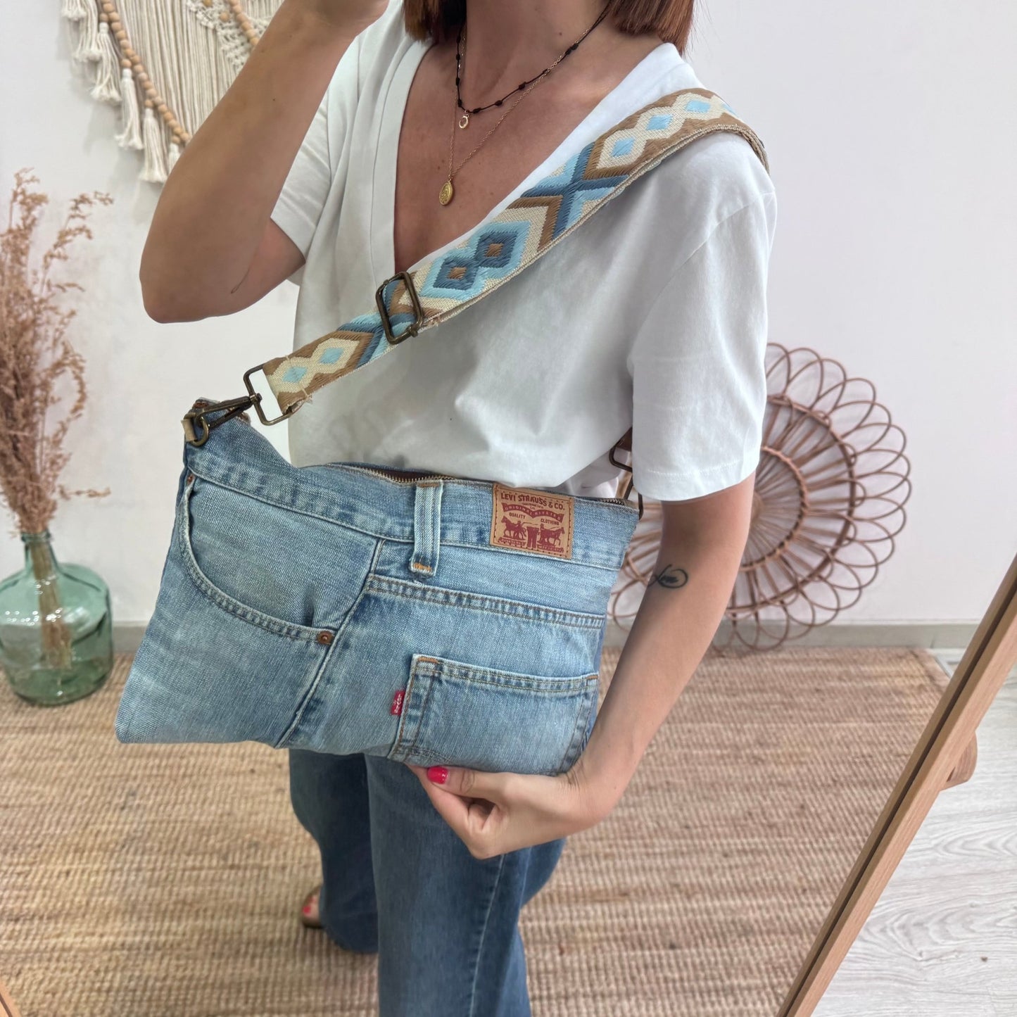 Bandolera denim asas piel taupe iniciales bordadas - Bubbleshopbcn