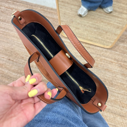 Mini Tote estructurado en piel y serraje camel