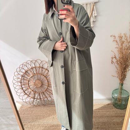 Gabardina larga caqui