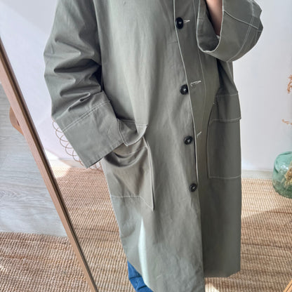 Gabardina larga caqui