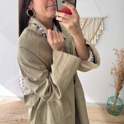 Gabardina larga taupe