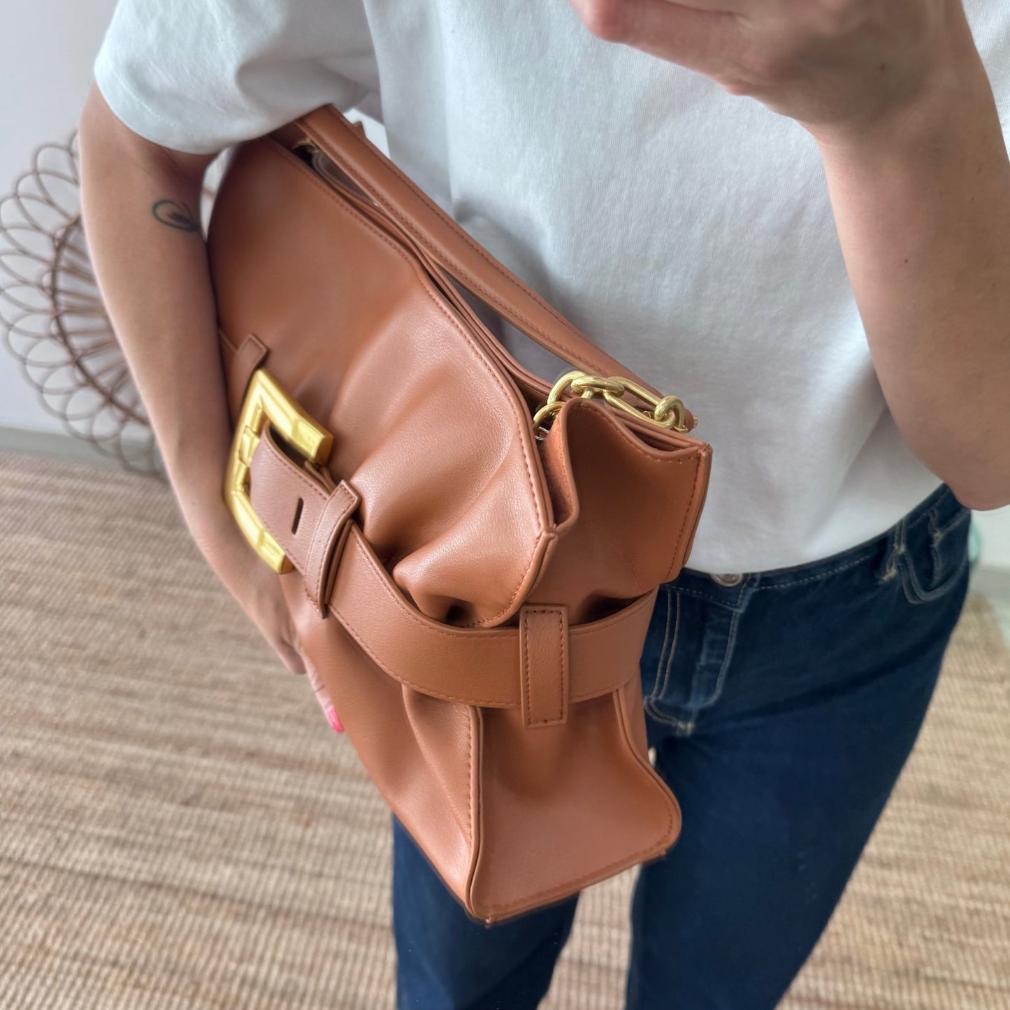 Bolso fruncido hebilla piel camel - Bubbleshopbcn