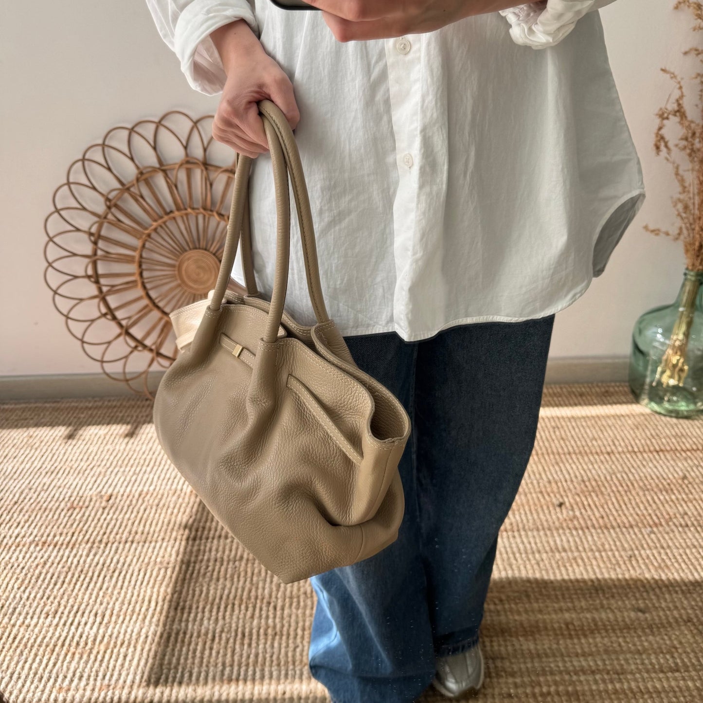 Bolso saco estructurado taupe - Bubbleshopbcn