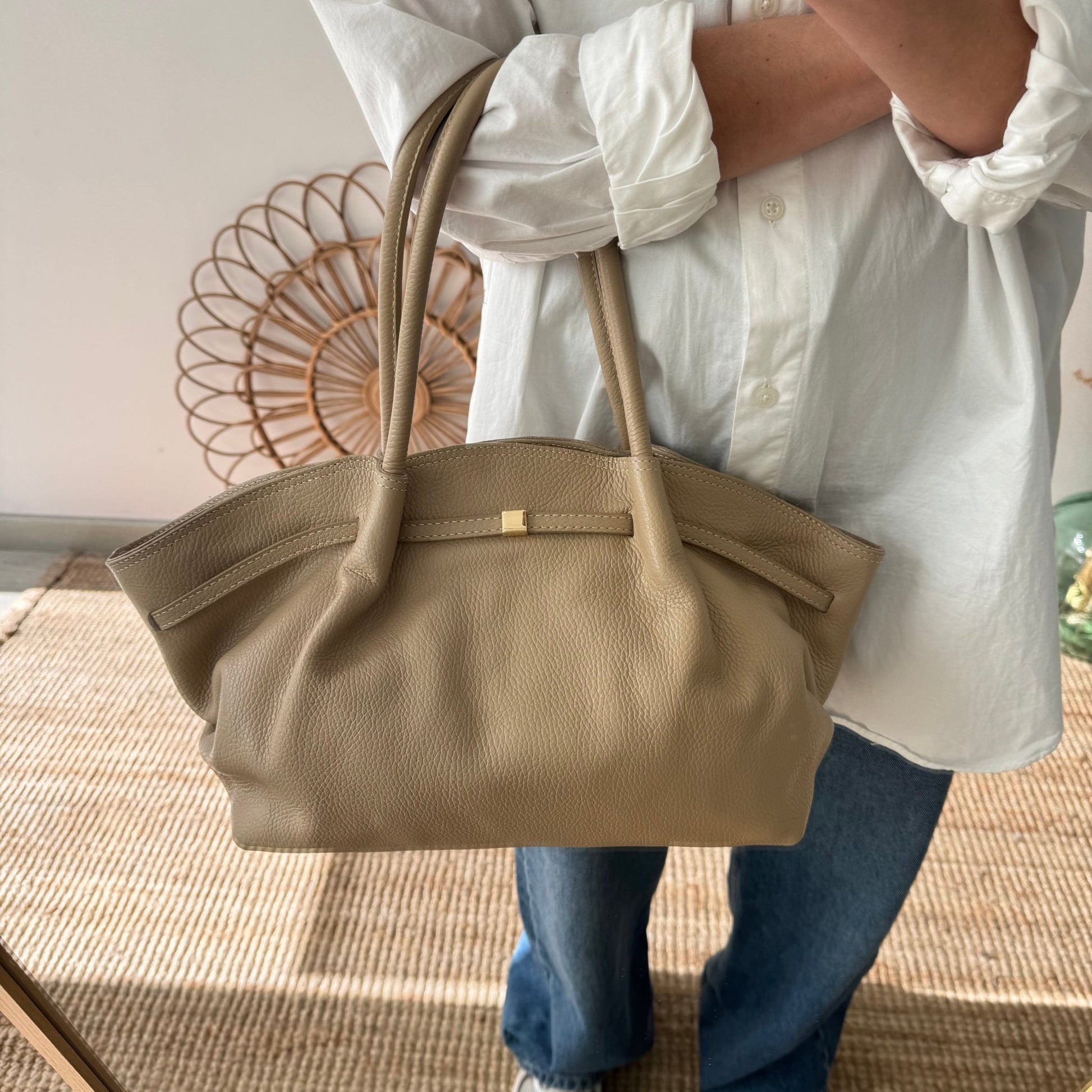 Bolso saco estructurado taupe - Bubbleshopbcn