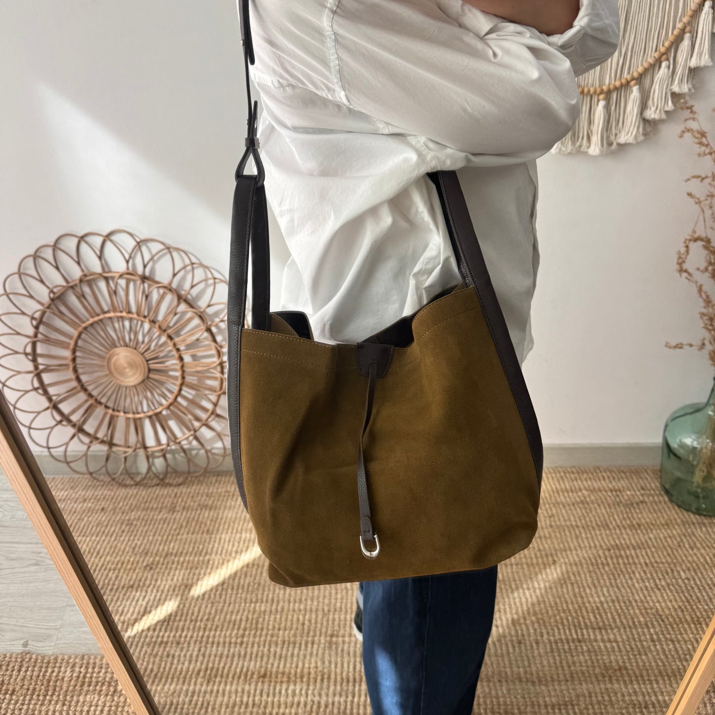 Bolso saco piel y serraje caqui